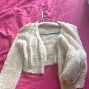 Oak and Fort Fuzzy White Cropped Cardigan